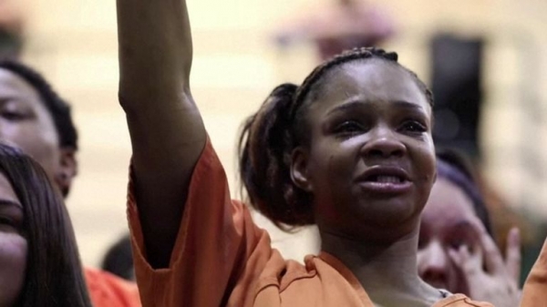 
                              Kanye West performs songs from Jesus Is King for tearful prison inmates 
                      